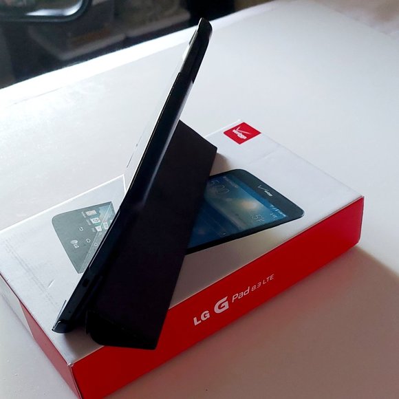 Verizon LG-VK810 Tablet 8.3LTE - Picture 2 of 4